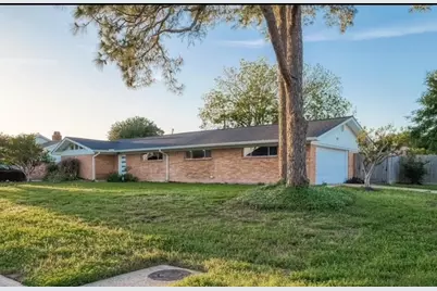 4800 Country Club View, Baytown, TX 77521 - Photo 4