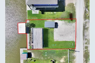 1515 Mabry Street, Gilchrist, TX 77617 - Photo 10