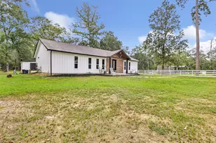634 County Rd 2342, Dayton, TX 77535 - Photo 22