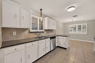 3603 Bristleleaf Dr, Katy, TX 77449 - Photo 10