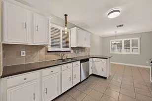 3603 Bristleleaf Dr, Katy, TX 77449 - Photo 10