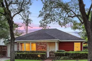 1652 Vassar St, Houston, TX 77006 - Photo 2