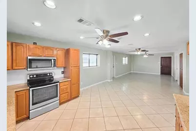 5510 Highway 61, Devers, TX 77538 - Photo 12