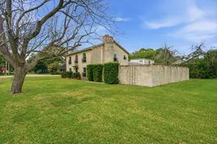 1124 Estate Dr, La Marque, TX 77568 - Photo 4