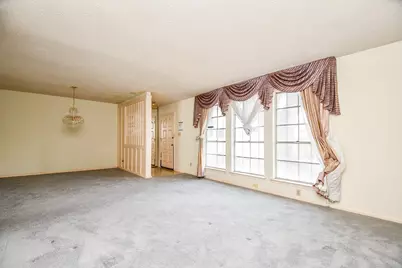 2336 Shadowdale Drive, Houston, TX 77043 - Photo 2