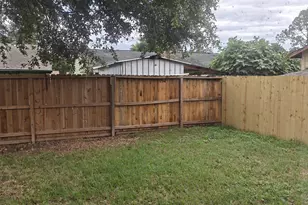 7646 Winkle Wood Ln, Houston, TX 77086 - Photo 16