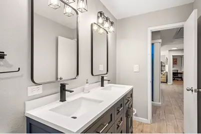 9907 Towne Tower Ln, Sugar Land, TX 77498 - Photo 16