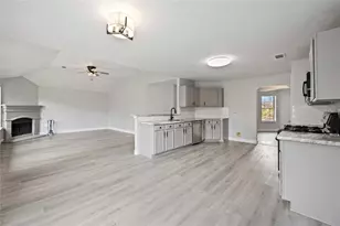 6647 Amberfield Ln, Katy, TX 77449 - Photo 10