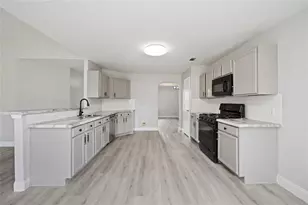 6647 Amberfield Ln, Katy, TX 77449 - Photo 8