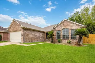 6647 Amberfield Ln, Katy, TX 77449 - Photo 2
