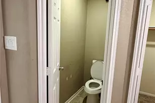1315 Newsome Glenn Dr, Houston, TX 77090 - Photo 6