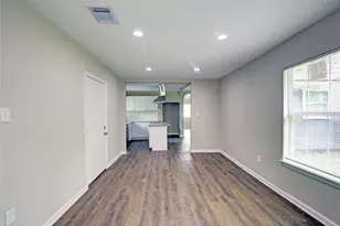 5406 Bataan Rd, Houston, TX 77033 - Photo 12