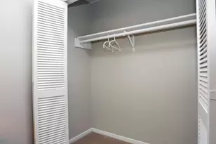 2338 West 18th St, Houston, TX 77008 - Photo 8