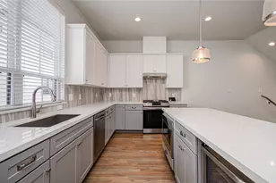 2818 Grand Fountains Dr, Houston, TX 77054 - Photo 10