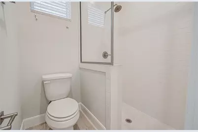 2818 Grand Fountains Drive #B, Houston, TX 77054 - Photo 32