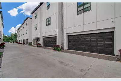 2818 Grand Fountains Drive #B, Houston, TX 77054 - Photo 38