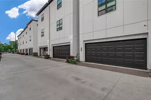 2818 Grand Fountains Dr, Houston, TX 77054 - Photo 38