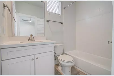 2818 Grand Fountains Drive #B, Houston, TX 77054 - Photo 28