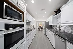 19837 S Plantation Estates Dr, Porter, TX 77365 - Photo 10