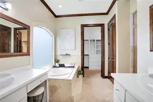 1402 Lynnview Dr, Houston, TX 77055 - Photo 28