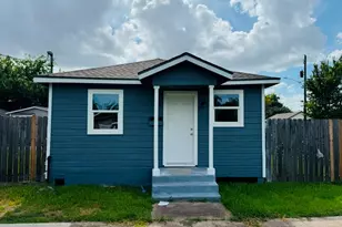 3910 Campbell St, Houston, TX 77026 - Photo 2