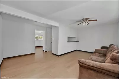 26 Farrell Street, Houston, TX 77022 - Photo 8