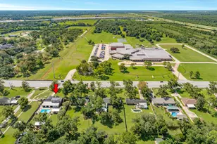 900 W Mulberry St, Angleton, TX 77515 - Photo 42