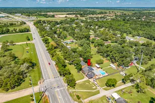 900 W Mulberry St, Angleton, TX 77515 - Photo 40