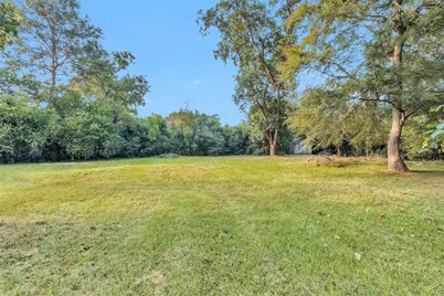 1104 E Houston Avenue, Crockett, TX 75835 - Photo 32