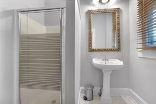 1104 E Houston Ave, Crockett, TX 75835 - Photo 14