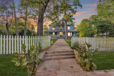 1104 E Houston Avenue, Crockett, TX 75835 - Photo 1