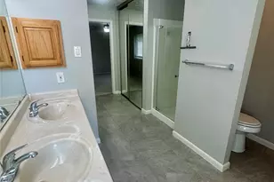 15702 Roxton Ridge Dr, Houston, TX 77598 - Photo 22