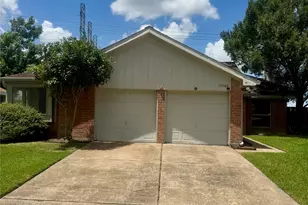 15702 Roxton Ridge Dr, Houston, TX 77598 - Photo 8