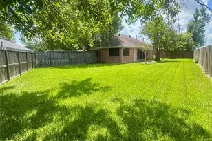 15702 Roxton Ridge Dr, Houston, TX 77598 - Photo 10