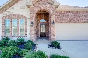 2414 Brich Mnr Dr, Rosharon, TX 77583 - Photo 2