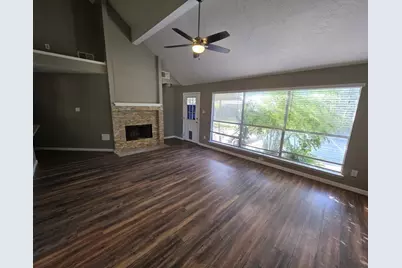 10900 Dogwood Drive, La Porte, TX 77571 - Photo 2