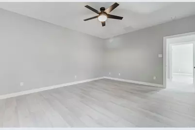 6705 Roanoke St, Houston, TX 77028 - Photo 32