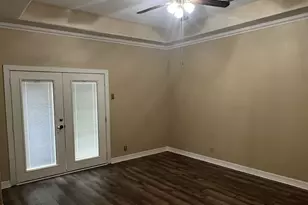 602 Briarclift Ln, Baytown, TX 77521 - Photo 8