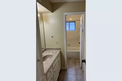 602 Briarclift Lane, Baytown, TX 77521 - Photo 10