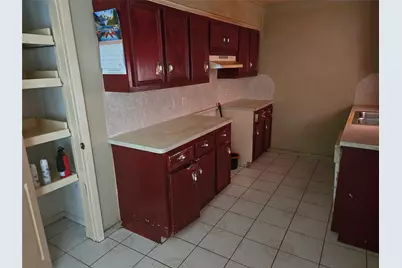 4814 Tidewater Drive, Houston, TX 77045 - Photo 6