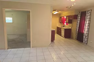 4814 Tidewater Dr, Houston, TX 77045 - Photo 12