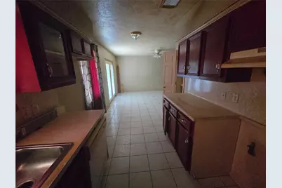 4814 Tidewater Drive, Houston, TX 77045 - Photo 8