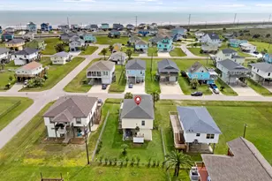 23154 Fresca St, Galveston, TX 77554 - Photo 2