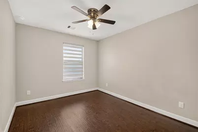 10214 Pinewood Fox Drive, Houston, TX 77080 - Photo 32