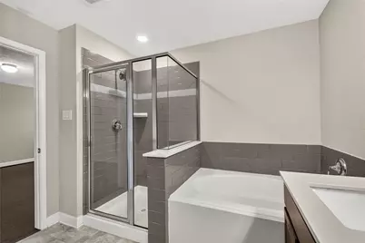 10214 Pinewood Fox Drive, Houston, TX 77080 - Photo 40