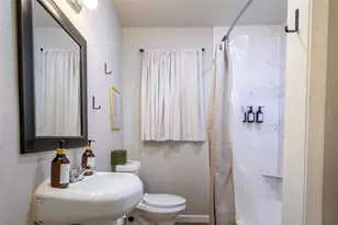 3818 Blodgett St, Houston, TX 77004 - Photo 12