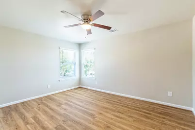 231 Park Place Circle #D, Waller, TX 77484 - Photo 4
