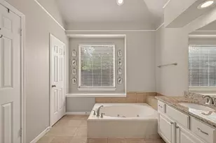 15306 Greenleaf Ln, Houston, TX 77062 - Photo 40