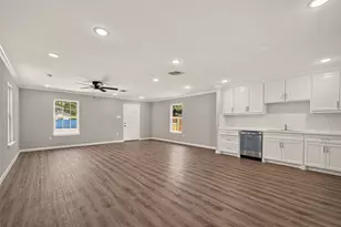 7414 S Hall St, Houston, TX 77028 - Photo 10