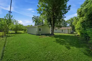 3004 Melody Dr, La Marque, TX 77568 - Photo 10